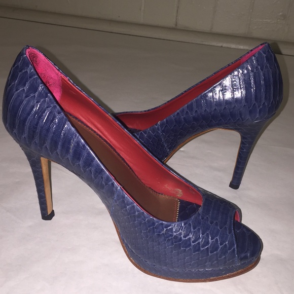 M Shoes - Navy leather snakeskin textured heel
